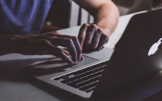 澳门PK10相关骗局复盘：他们最爱利用的心理是回本执念：这三点先记住